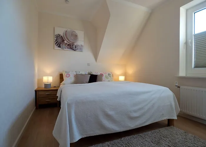 Lehnsweg 8, Lejlighed